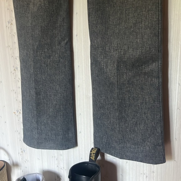 Kut from the Kloth Katherine Straight Leg Trouser Heather Gray Size 2 - Picture 3 of 6